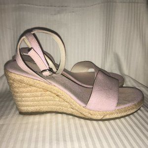 PERFECT IN BOX! CHADWICKS LAVENDER STRAPPY WEDGE ESPADRILLE SIZE 8.